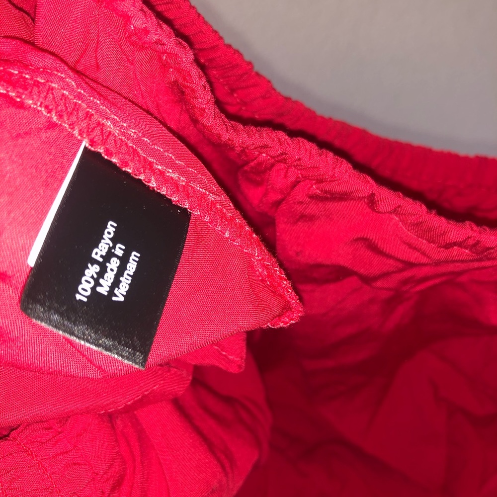Red top - Picture 10 of 11
